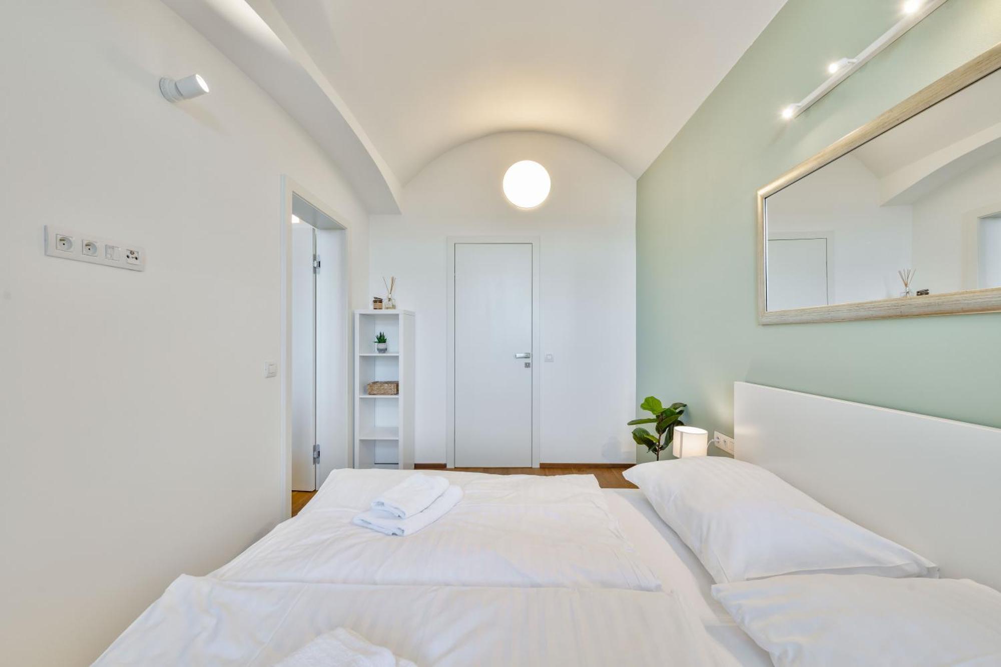 Elegant With Terrace & Bike Path Lejlighed *