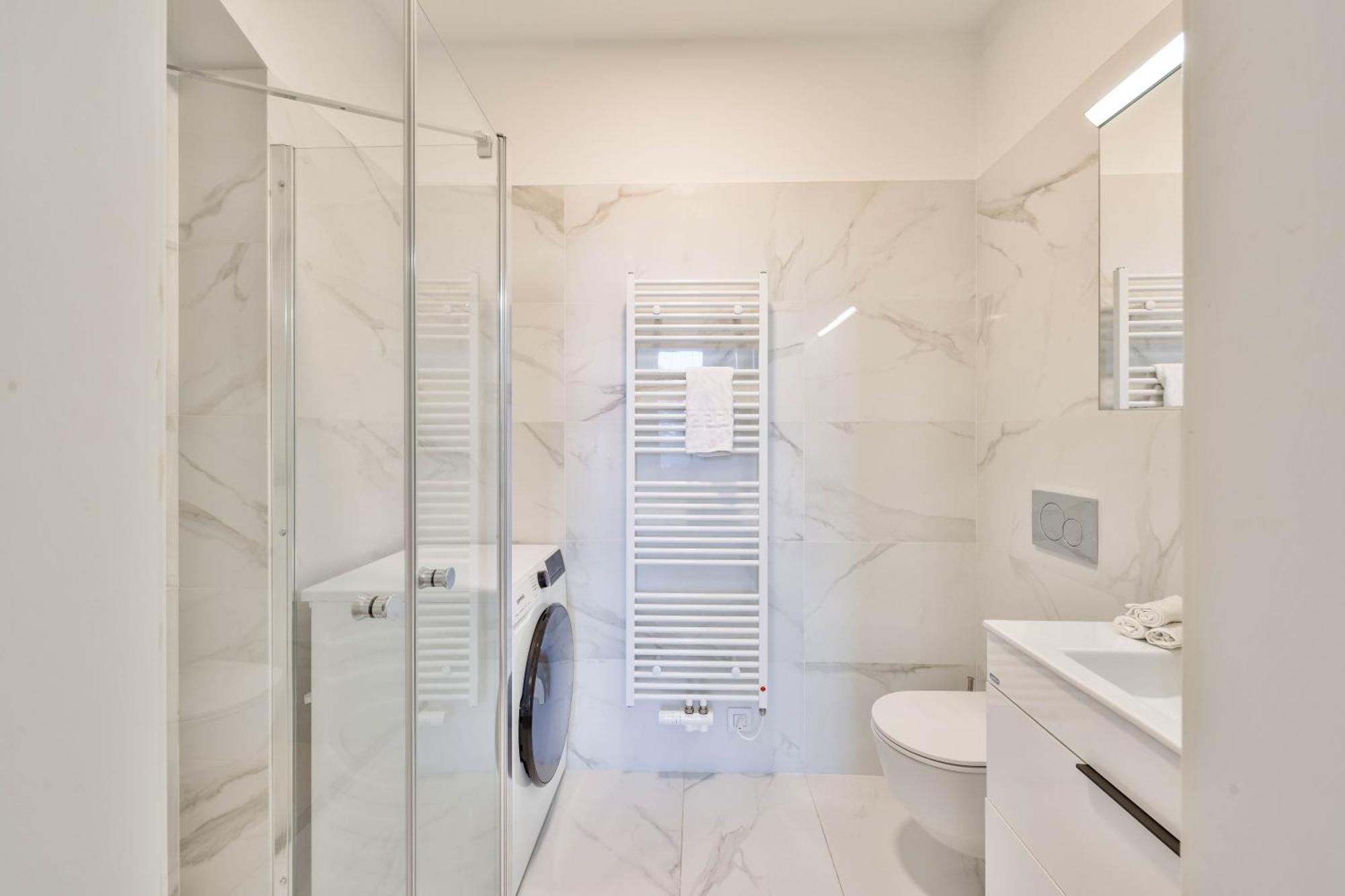Apartment Elegant With Terrace & Bike Path Prag